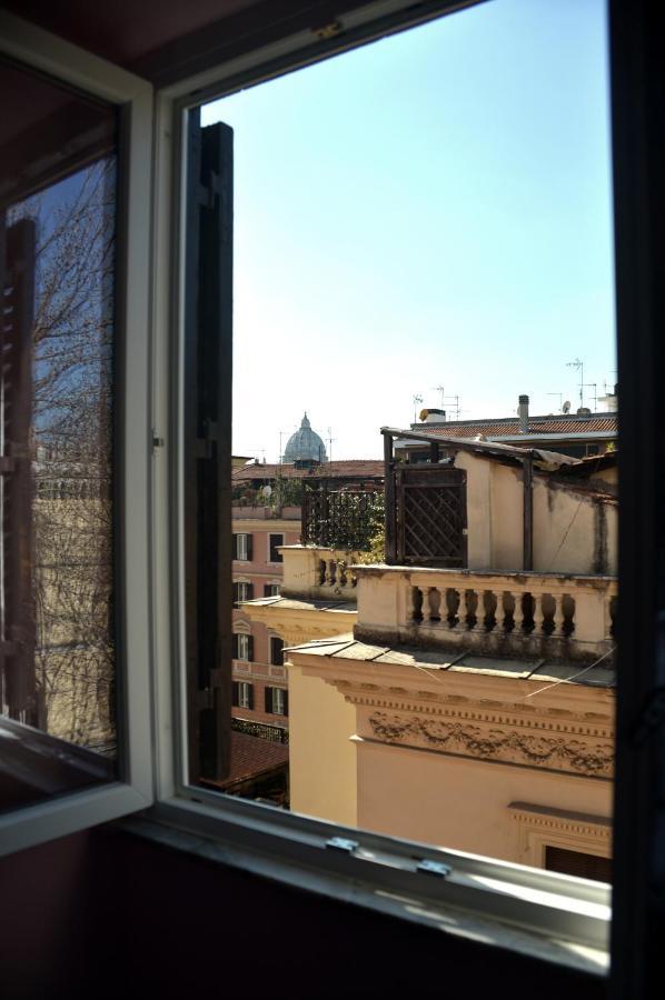 Sophie'S Choice 2 A San Pietro Hotel Рим Екстериор снимка